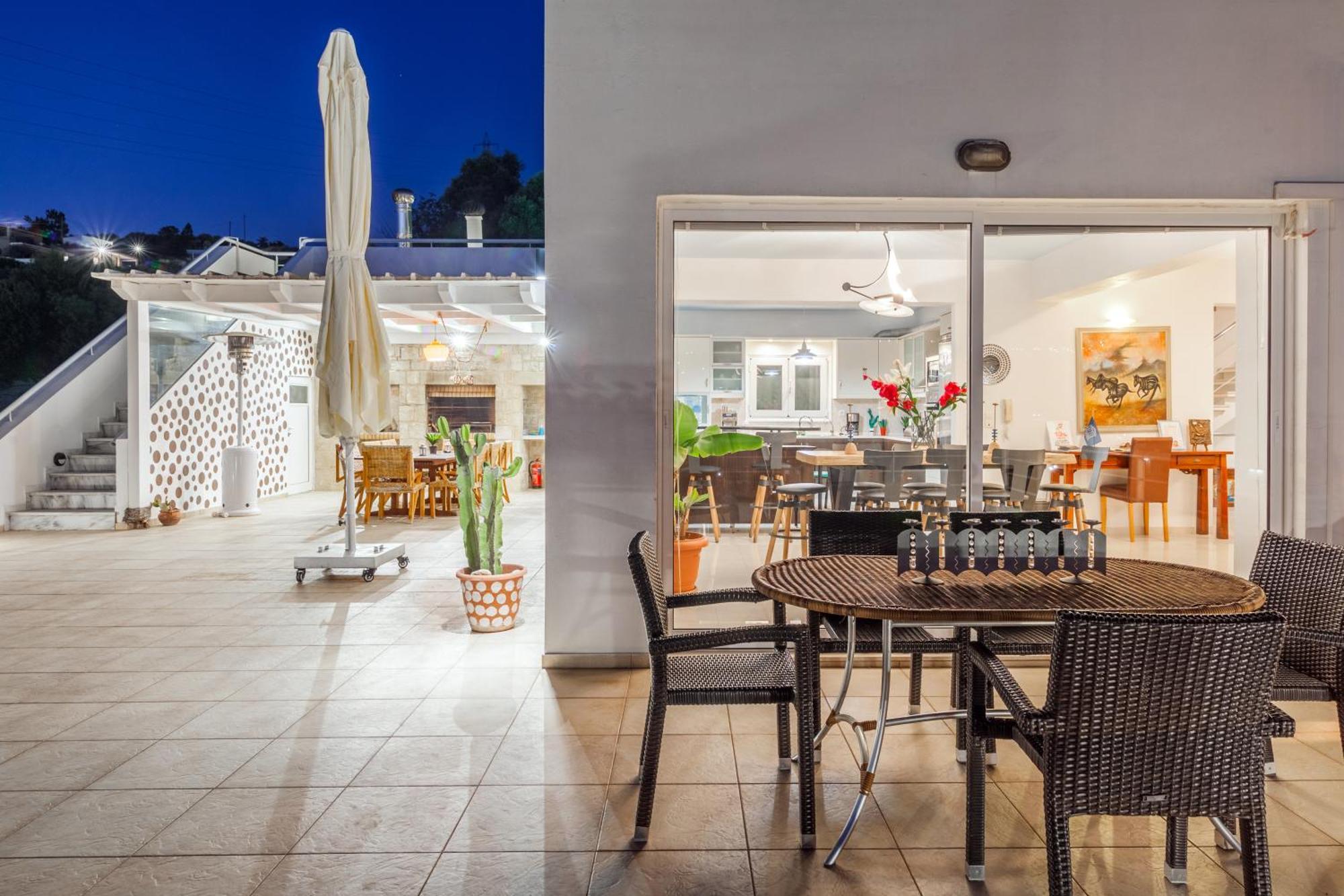 Whiteblue Spa Villa, By Idealstay Experience Iraklio Exteriér fotografie